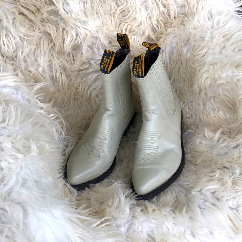 Diego’s - white cowboy boots - new without tags - worn once - Men’s size 9